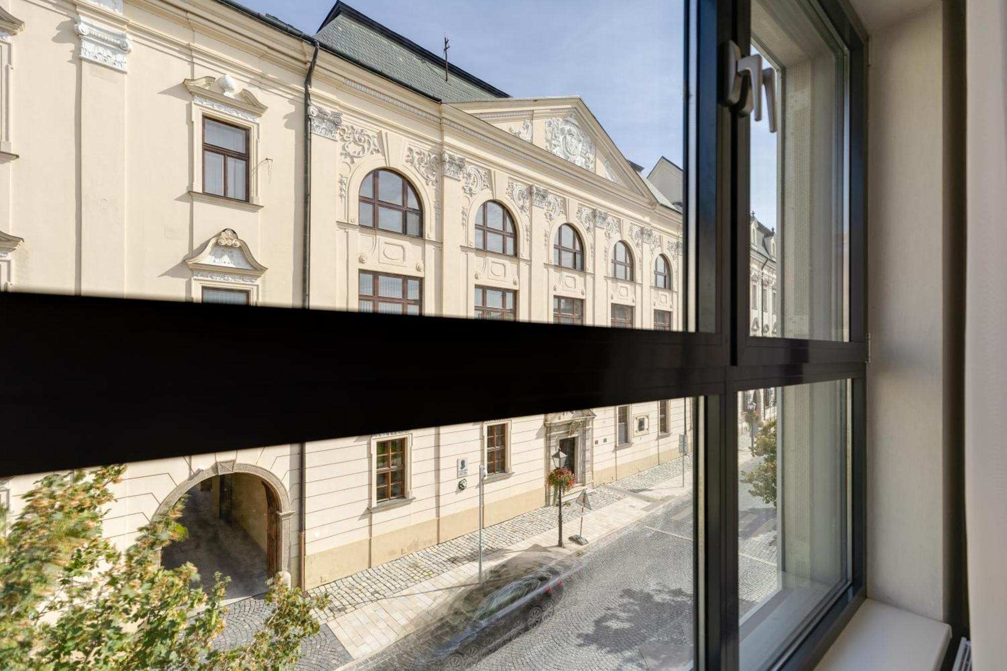 Apartman Leonardo - City Center Trnava Esterno foto