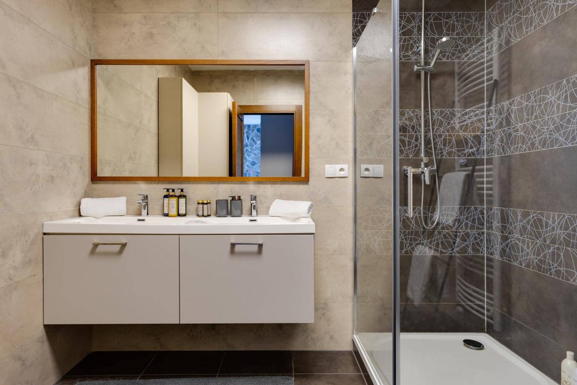 Apartman Leonardo - City Center Trnava Esterno foto